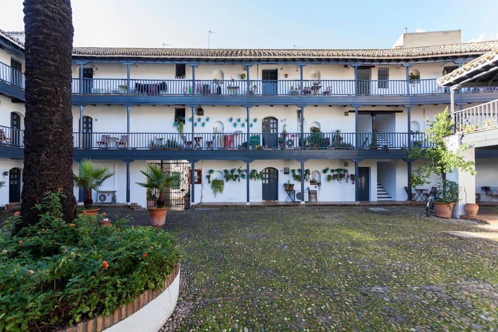 Apartamentos Gadi Corral Siglo XVI Seville Exterior photo
